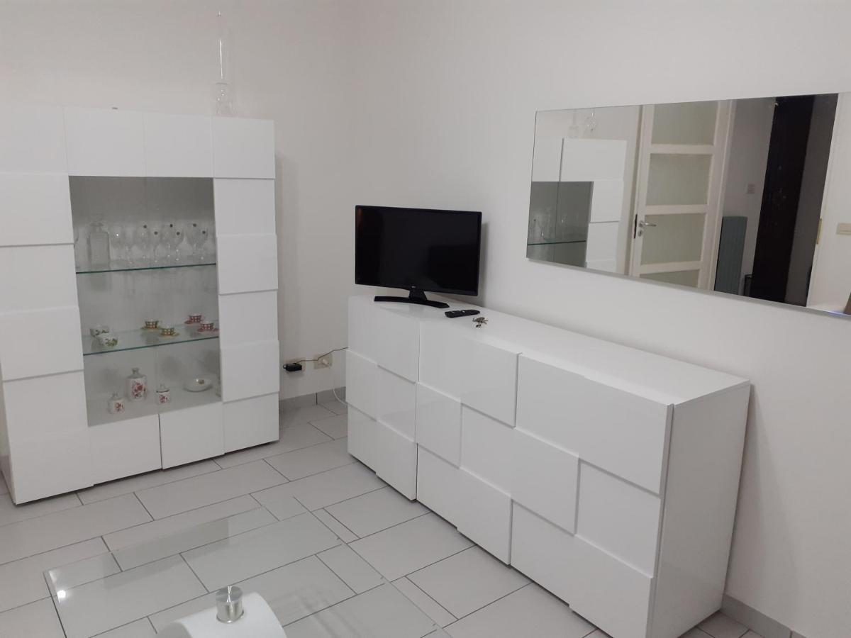 شقة آستي  في La Casa Di Luca المظهر الخارجي الصورة