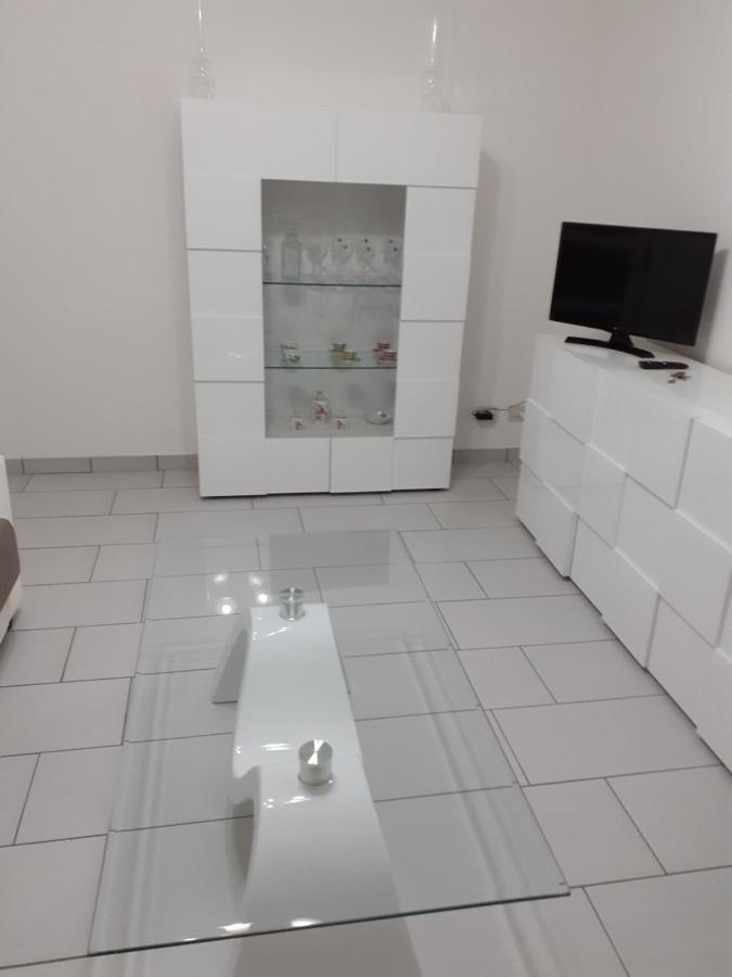شقة آستي  في La Casa Di Luca المظهر الخارجي الصورة